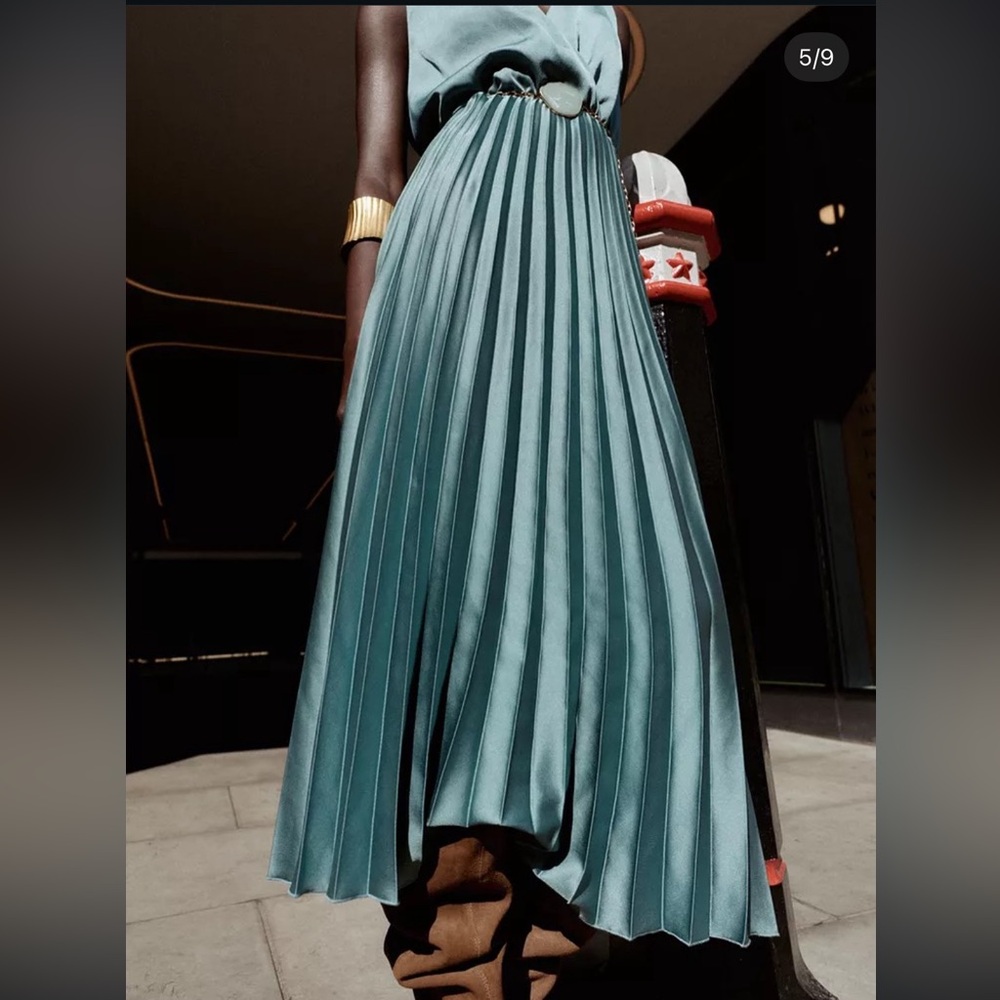 🆕(NWT) ZARA Bloggers Fav Pleated Midi Dress with Belt. XS. Color: Blue Steel - Picture 6 of 16
